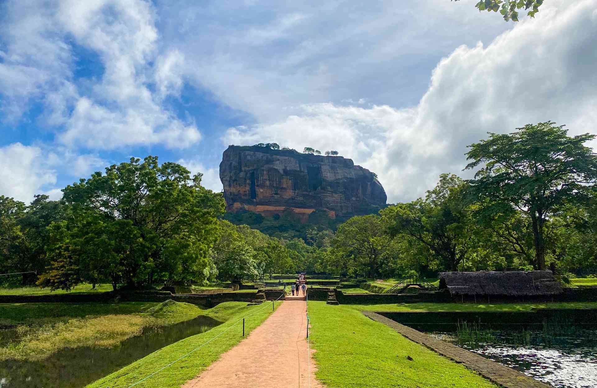 3 Days Sigiriya, Kandy & Nuwara Eliya Tour